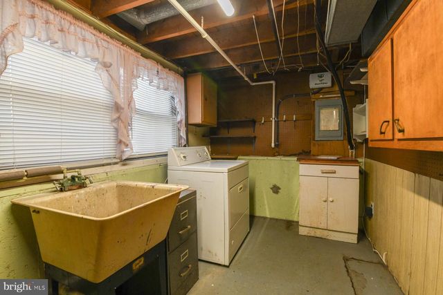 592 COLLEGE BLVD, Wenonah, NJ 08090