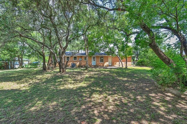 9108 Red Oak Drive, Woodway, TX 76712