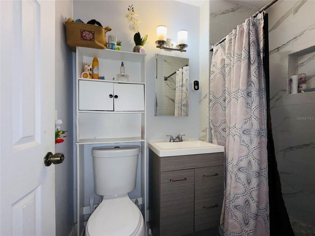 Image 20 of property listing at 2615 N BEAUMONT AVENUE, Kissimmee, FL 34741