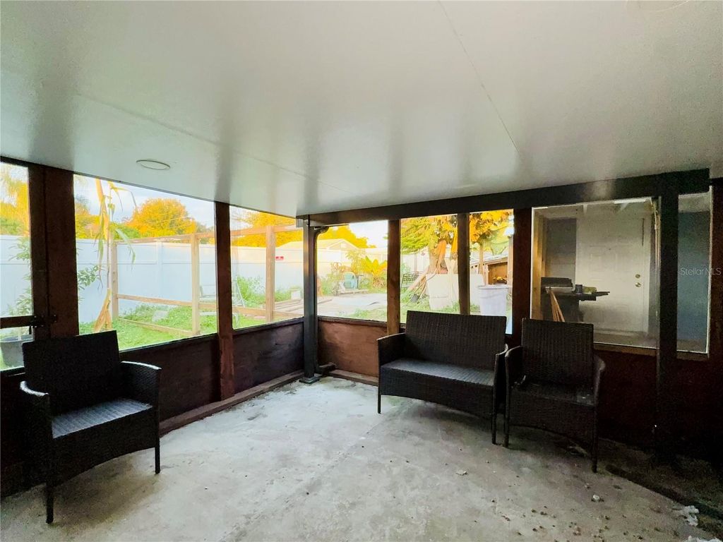 Image 22 of property listing at 2615 N BEAUMONT AVENUE, Kissimmee, FL 34741