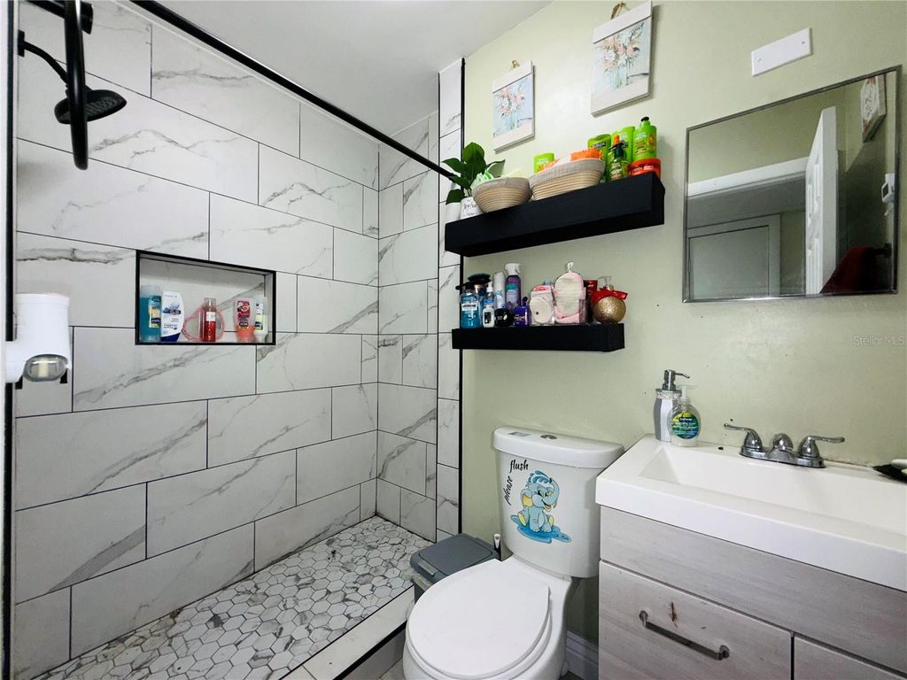 Image 31 of property listing at 2615 N BEAUMONT AVENUE, Kissimmee, FL 34741