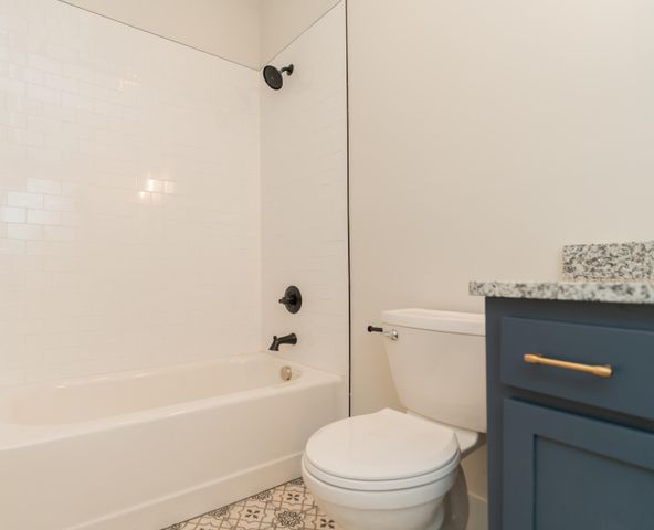 614 E Main Street 207, Chattanooga, TN 37408