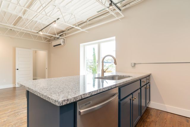 614 E Main Street 207, Chattanooga, TN 37408