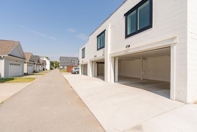 614 E Main Street 207, Chattanooga, TN 37408