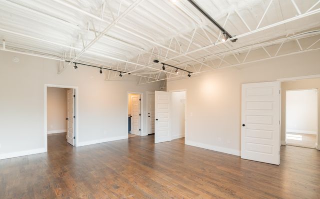 614 E Main Street 207, Chattanooga, TN 37408