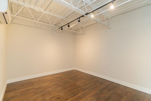 614 E Main Street 207, Chattanooga, TN 37408