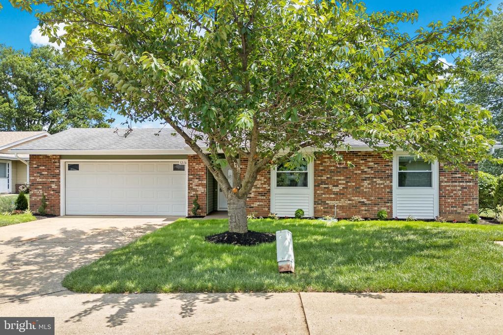 321-A PERSICA PLZ, Monroe Township, NJ 08831