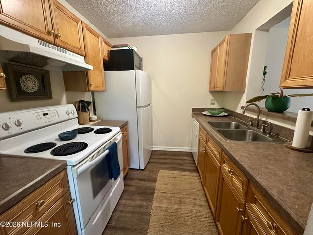 2219 ROSEWOOD Drive, Neptune Beach, FL 32266