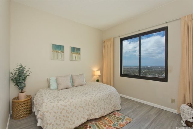 990 Ala Nanala Street PHA, Honolulu, HI 96818