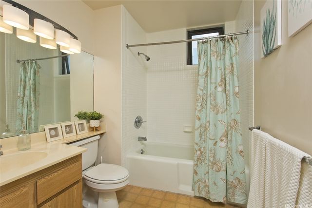 990 Ala Nanala Street PHA, Honolulu, HI 96818