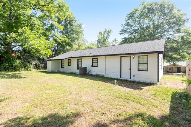 805 Pamela Drive, Griffin, GA 30224