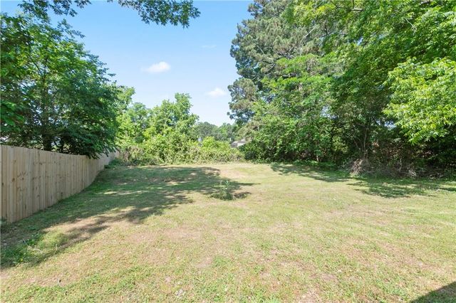 805 Pamela Drive, Griffin, GA 30224