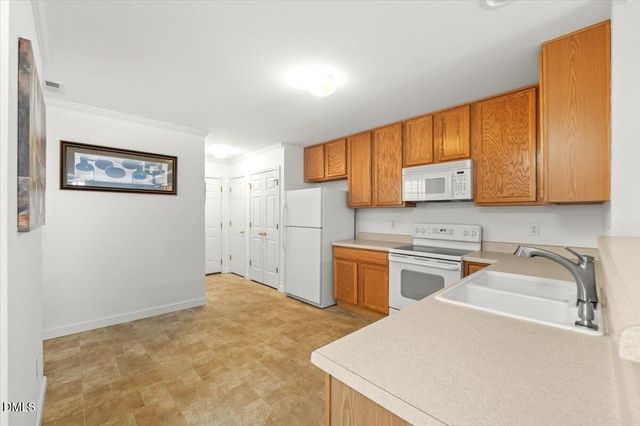 2621 Hamlet Green Drive, Raleigh, NC 27614