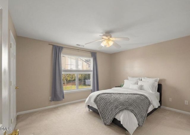 2621 Hamlet Green Drive, Raleigh, NC 27614