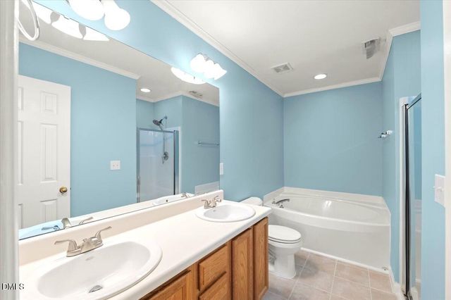 2621 Hamlet Green Drive, Raleigh, NC 27614