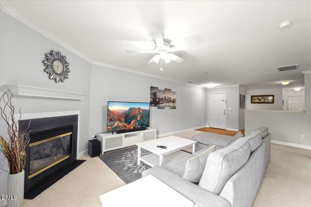 2621 Hamlet Green Drive, Raleigh, NC 27614