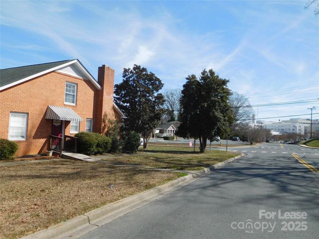 412 S Sutherland Avenue, Monroe, NC 28112