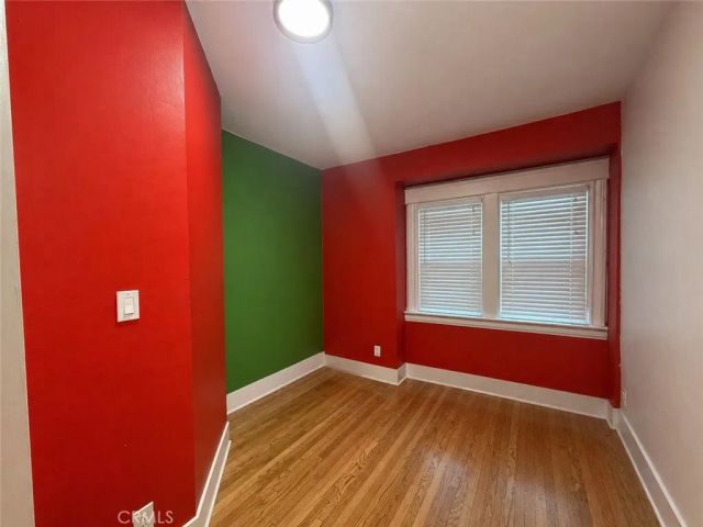 244 W 49th Street, Los Angeles, CA 90037