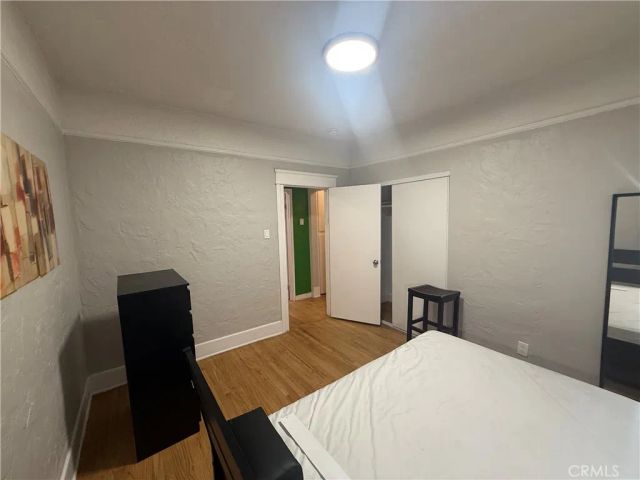 244 W 49th Street, Los Angeles, CA 90037