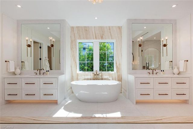 1731 Gordon DR, Naples, FL 34102