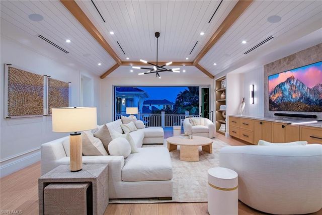 1731 Gordon DR, Naples, FL 34102