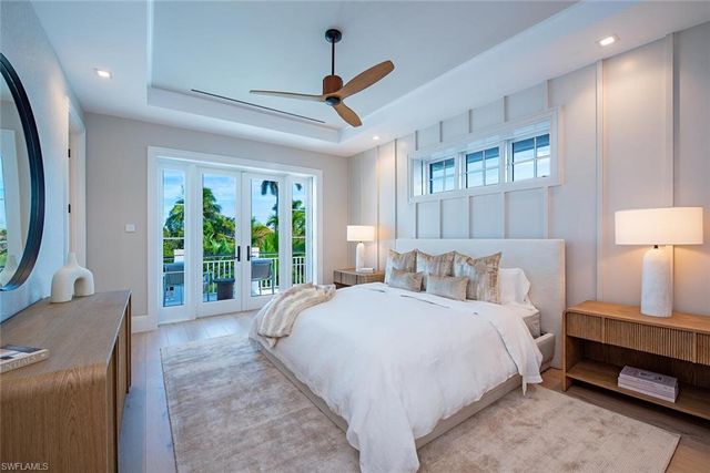 1731 Gordon DR, Naples, FL 34102