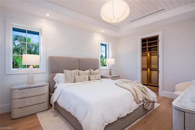 1731 Gordon DR, Naples, FL 34102