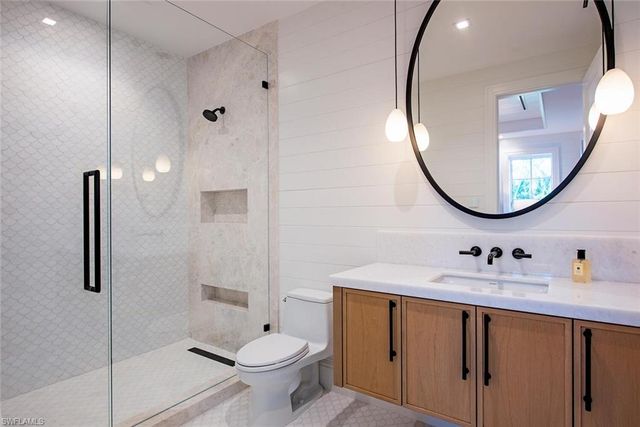 1731 Gordon DR, Naples, FL 34102