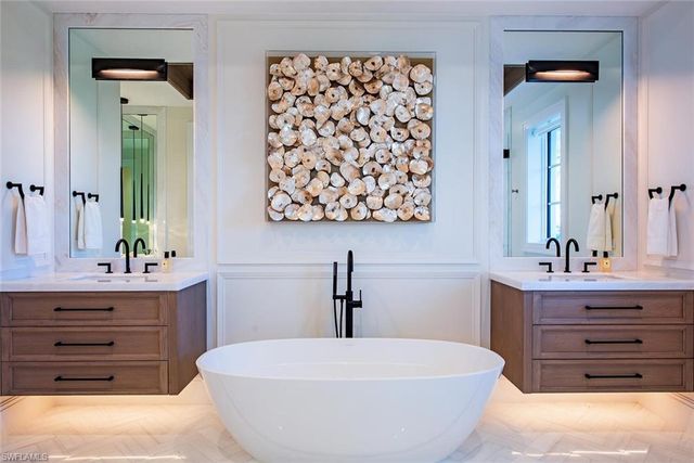 1731 Gordon DR, Naples, FL 34102