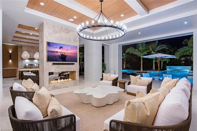 1731 Gordon DR, Naples, FL 34102