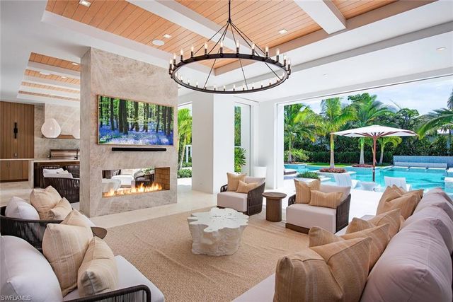 1731 Gordon DR, Naples, FL 34102