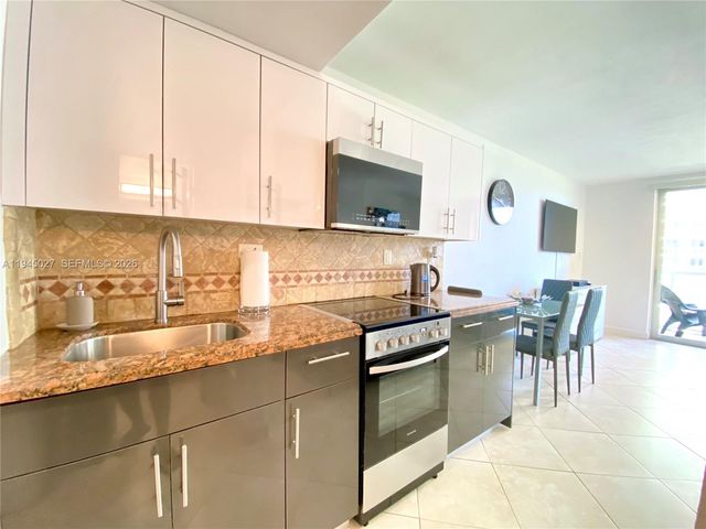 19201 Collins Ave 420, Sunny Isles Beach, FL 33160