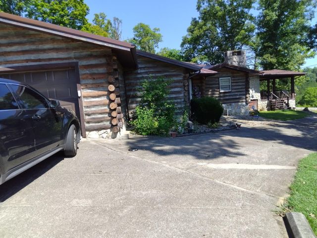 5355 Kentucky 790, Bronston, KY 42518