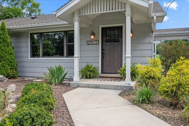 27W116 48th Street, Naperville, IL 60563