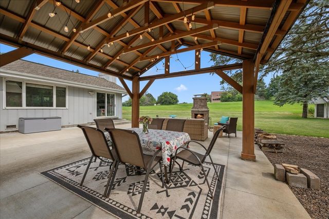 27W116 48th Street, Naperville, IL 60563