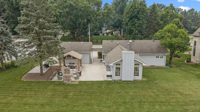 27W116 48th Street, Naperville, IL 60563
