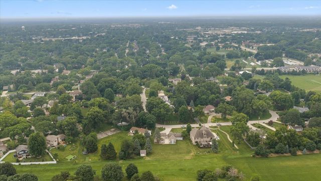 27W116 48th Street, Naperville, IL 60563