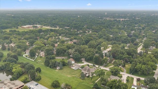 27W116 48th Street, Naperville, IL 60563
