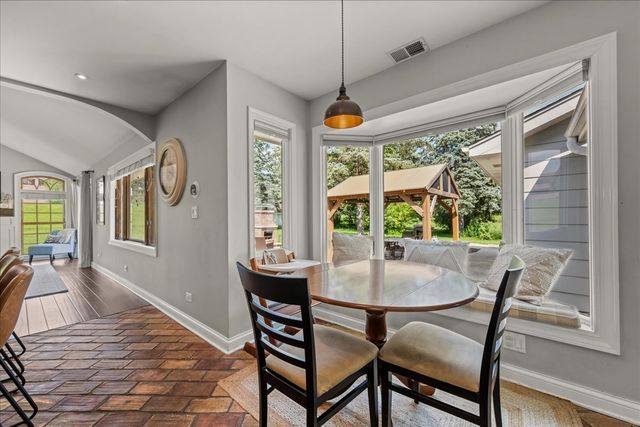 27W116 48th Street, Naperville, IL 60563