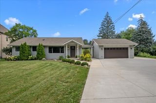 27W116 48th Street, Naperville, IL 60563