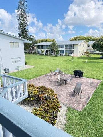 186 Norwich 186, West Palm Beach, FL 33417