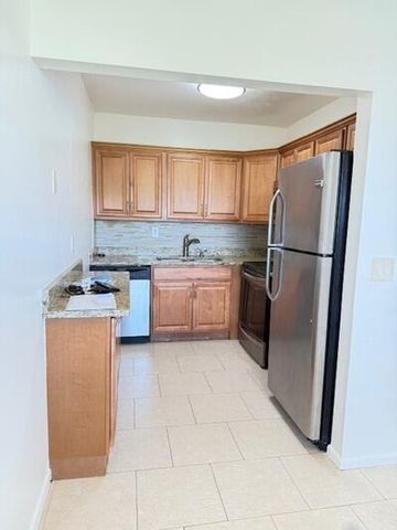 186 Norwich 186, West Palm Beach, FL 33417