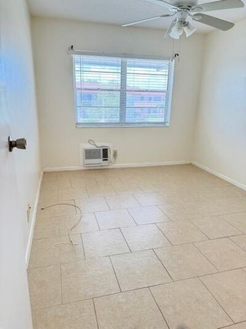 186 Norwich 186, West Palm Beach, FL 33417