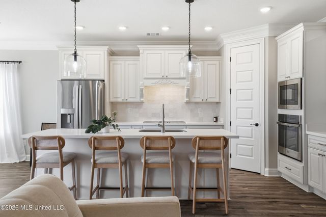 6710 Maurepas Circle, Ocean Springs, MS 39564