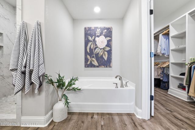 6710 Maurepas Circle, Ocean Springs, MS 39564