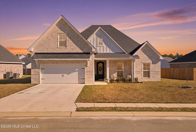 6710 Maurepas Circle, Ocean Springs, MS 39564