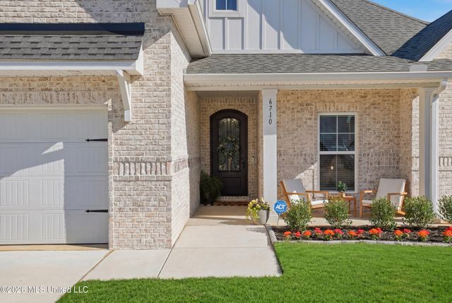 6710 Maurepas Circle, Ocean Springs, MS 39564