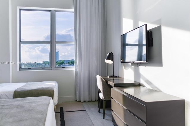 4010 S Ocean Drive R302, Hollywood, FL 33019
