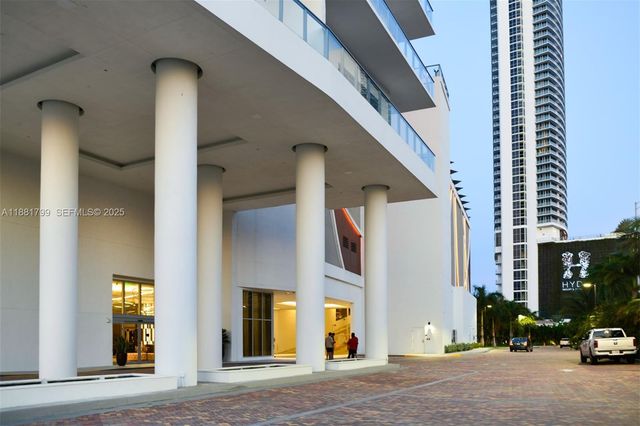 4010 S Ocean Drive R302, Hollywood, FL 33019