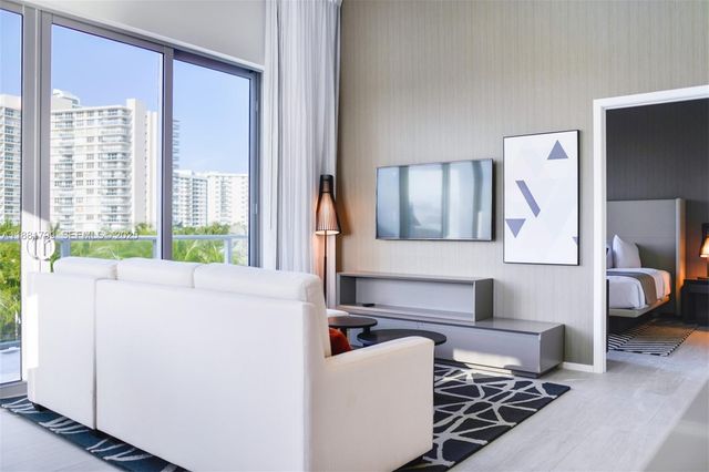 4010 S Ocean Drive R302, Hollywood, FL 33019